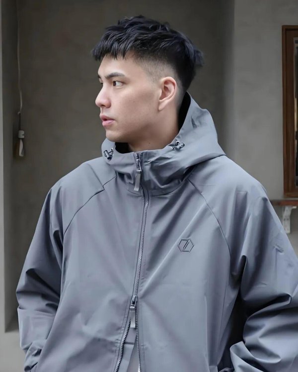 乐融配 男生“两边掏空”发型清爽帅气，建议试试这3款，剪完提升颜值！