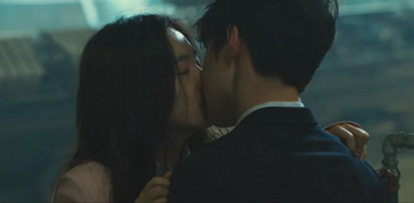 杨方策略 名校男博士被曝偷情31岁已婚女，交往记录惊人：纵欲，是一场灾难